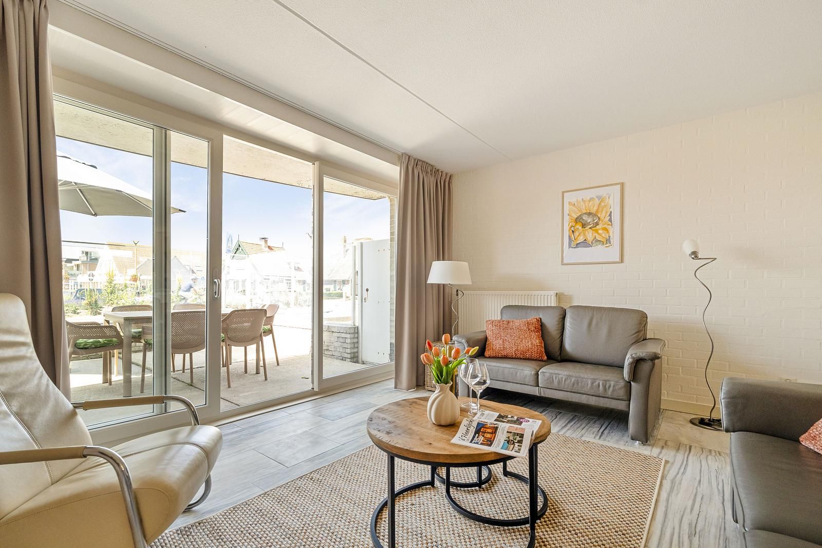 Guest house 4504551 - Holiday property Noordzeekust - Dorpsplein 42