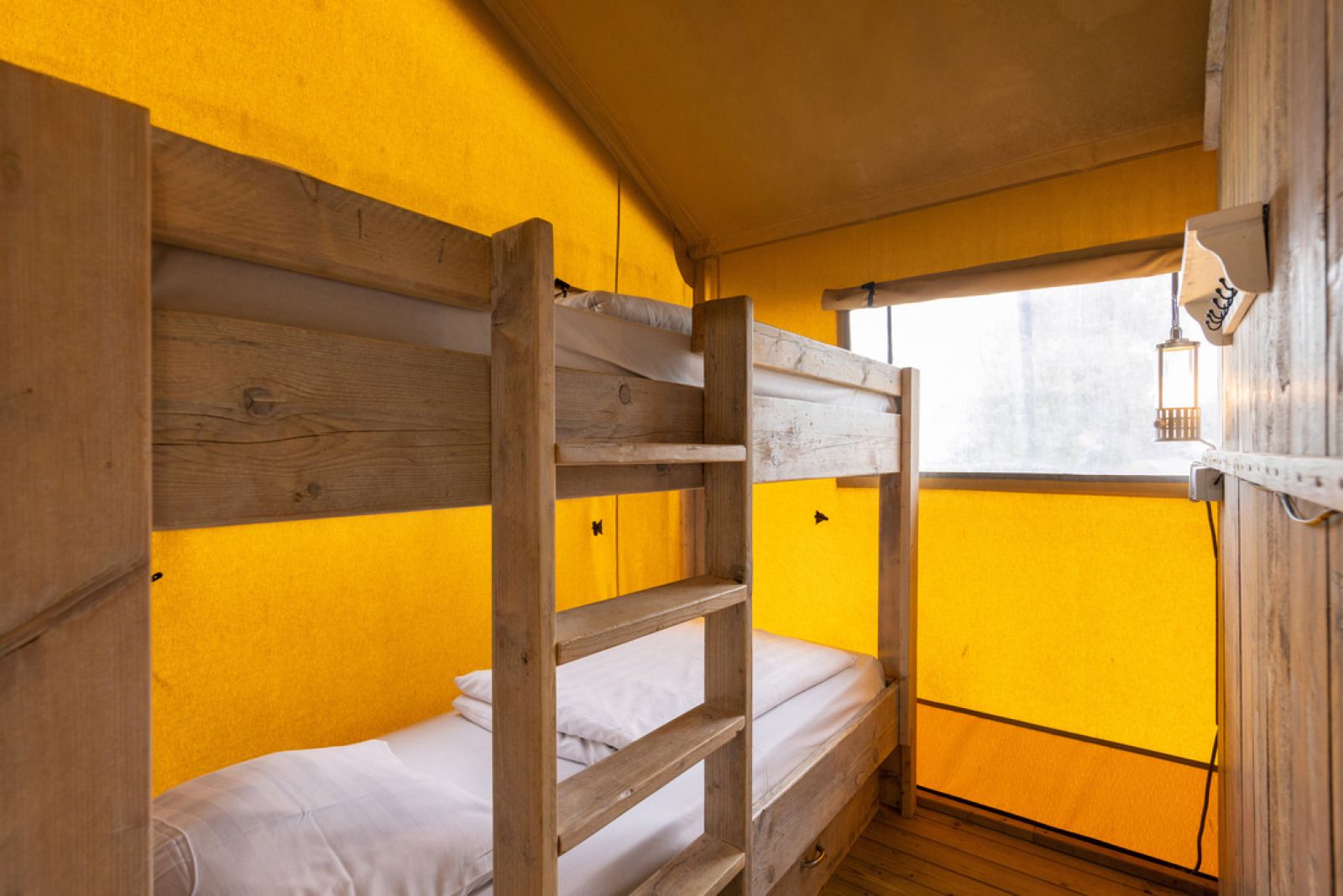 Guest house 4504559 - Tent house Noordzeekust - «Safaritent» 4
