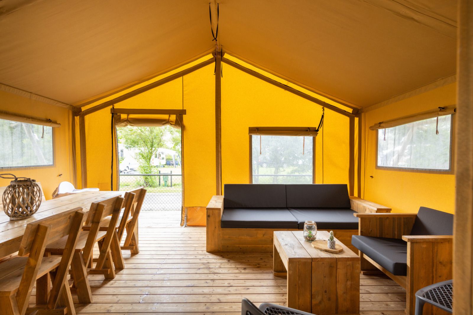 Guest house 4504560 - Tent house Noordzeekust - «Safaritent» 5K