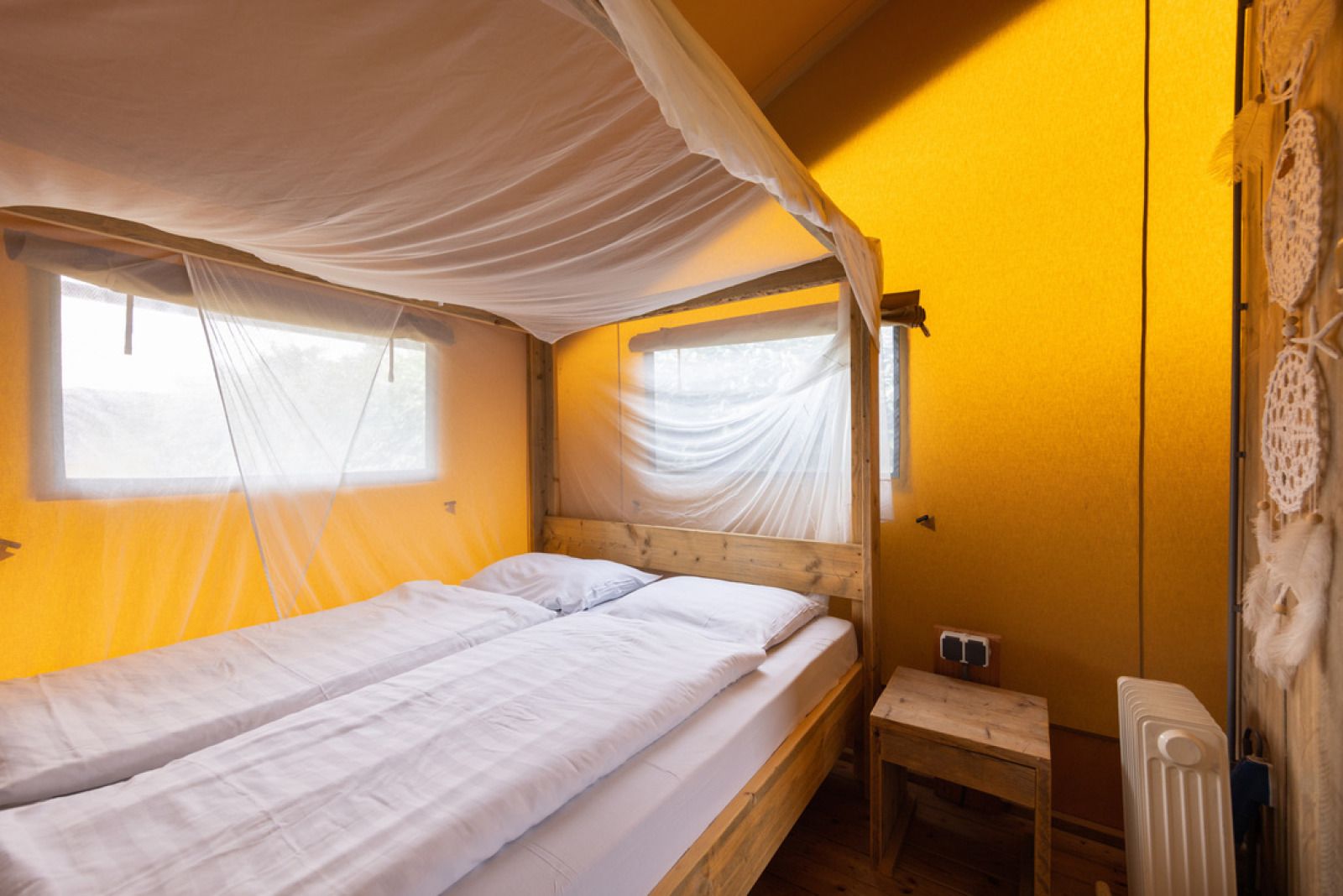 Guest house 4504560 - Tent house Noordzeekust - «Safaritent» 5K