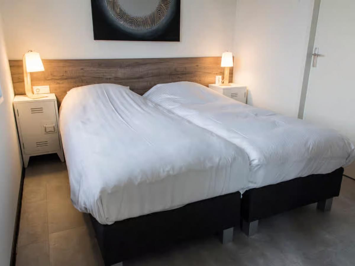 Guest house 4504565 - Holiday property Noordzeekust - Strandparel