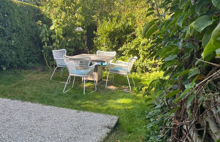 Buiten dineren bij Vakantiehuis in Groet, Noordzeekust, Noord-Holland