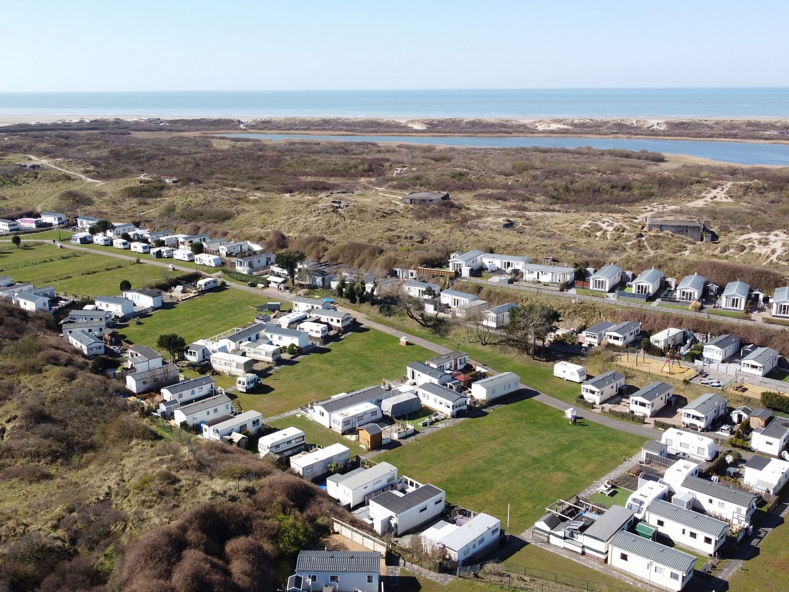 Unterkunft 451504 - Ferienhaus Noordzeekust - Vakantiehuis DD 45 - Camping de Duindoorn - AIRCO