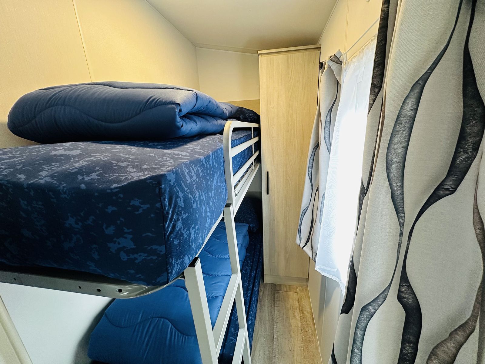 Unterkunft 451511 - Ferienhaus Noordzeekust - Vakantiehuis DD 58 - Camping de Duindoorn - AIRCO