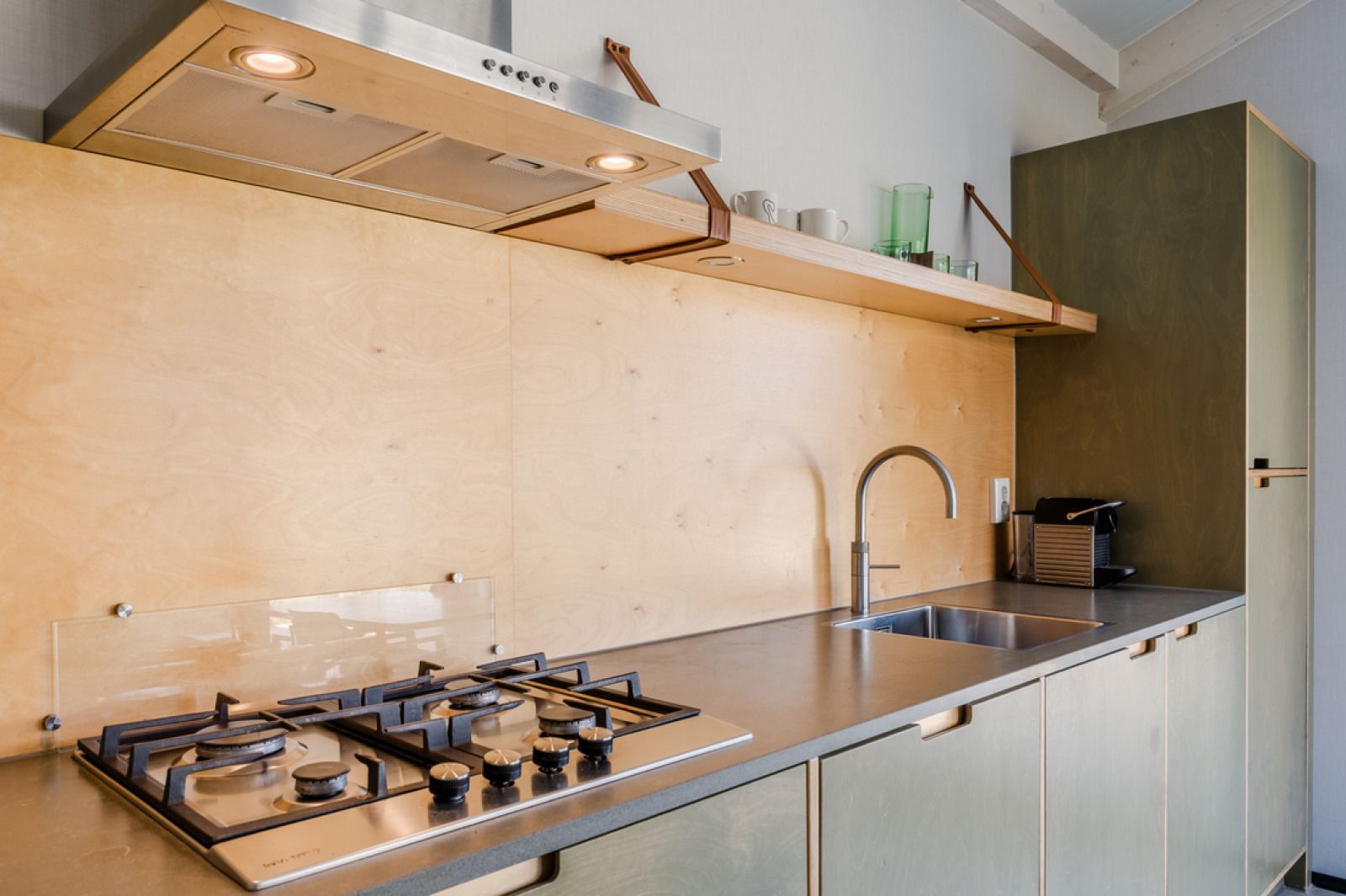 Guest house 452474 - Holiday property Noordzeekust - Lodge Pitstop 4