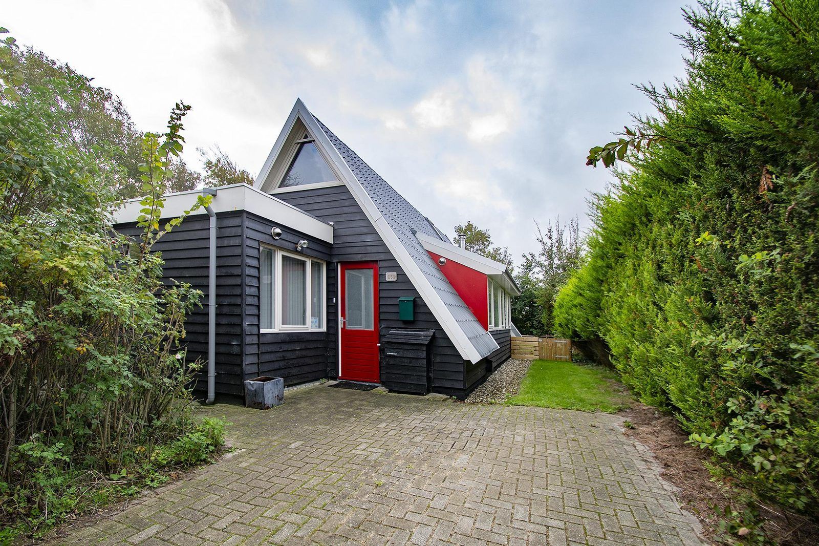 Guest house 452716 - Holiday property Noordzeekust - Sandepark 151 (Villa Matisse)