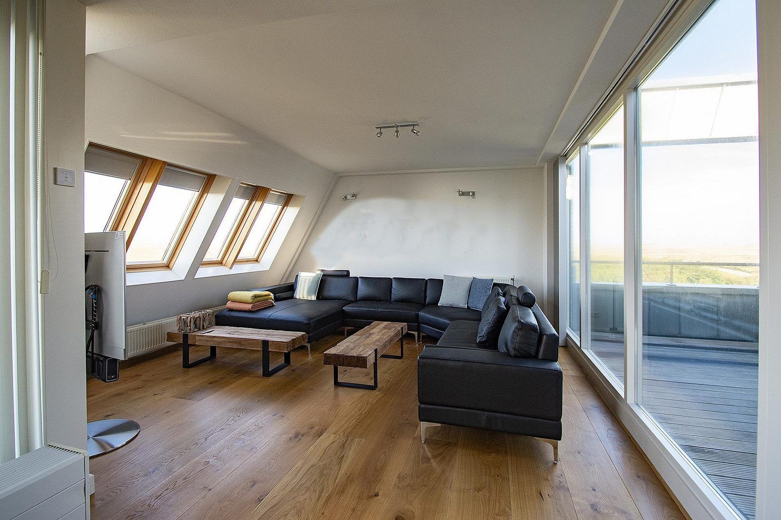 Guest house 452719 - Holiday property Noordzeekust - Duinerei C301/C302 | Sauna | 8 Pers