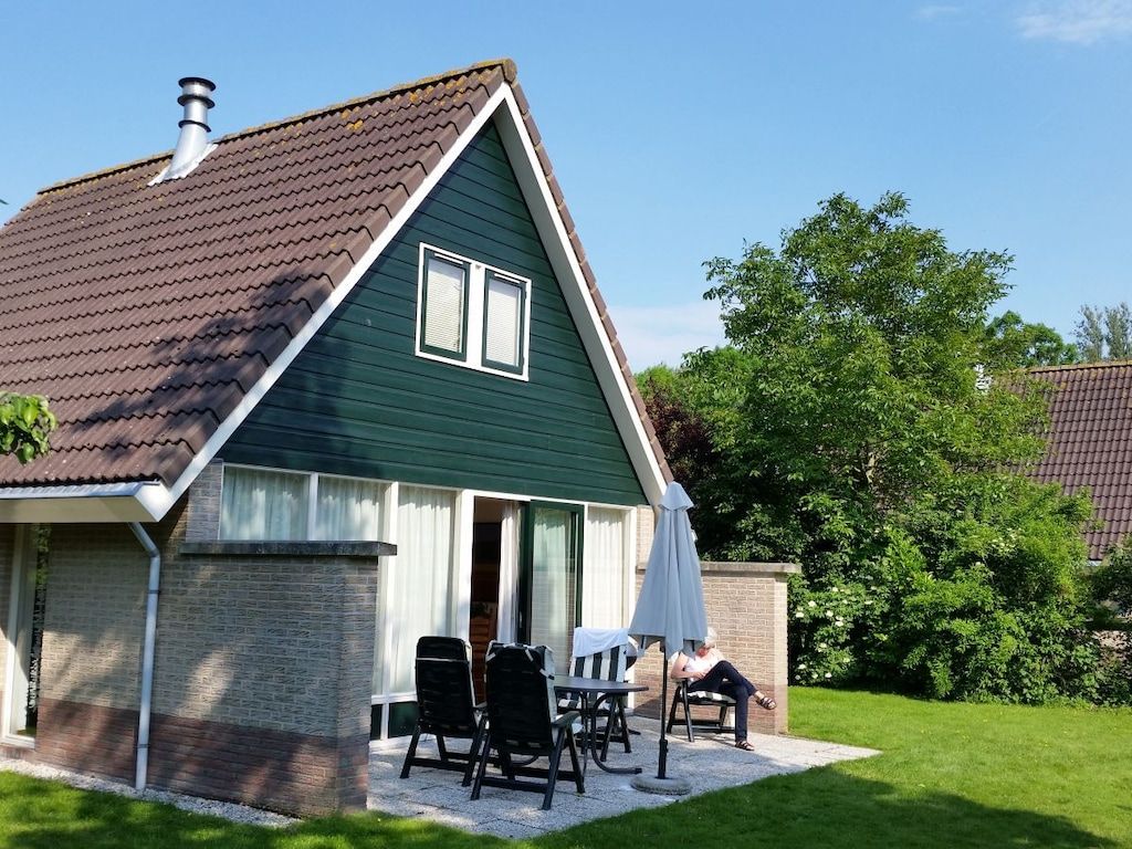 Guest house 452948 - Holiday property Noordzeekust - 140019