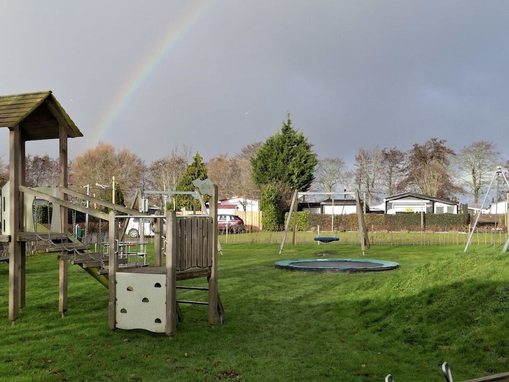 Guest house 452948 - Holiday property Noordzeekust - 140019