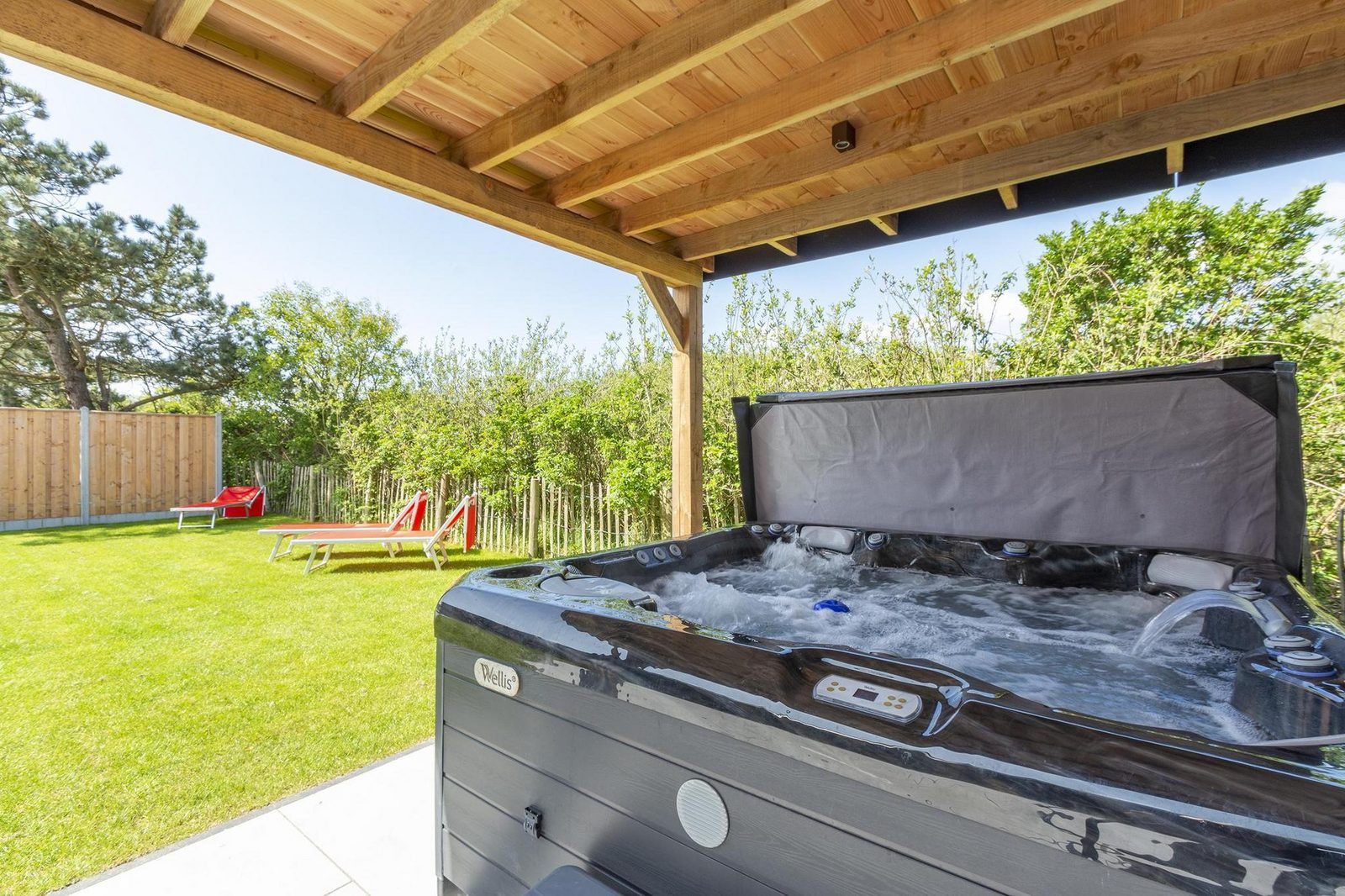 Verblijf 4540100 - Vakantiewoning Noordzeekust - Wellness Villa Lotje | Jacuzzi & Sauna | 6 Pers