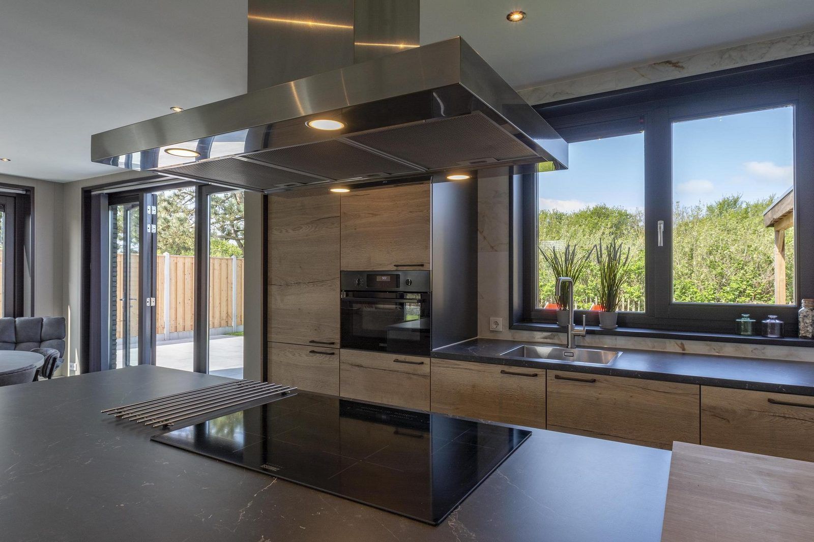 Verblijf 4540100 - Vakantiewoning Noordzeekust - Wellness Villa Lotje | Jacuzzi & Sauna | 6 Pers