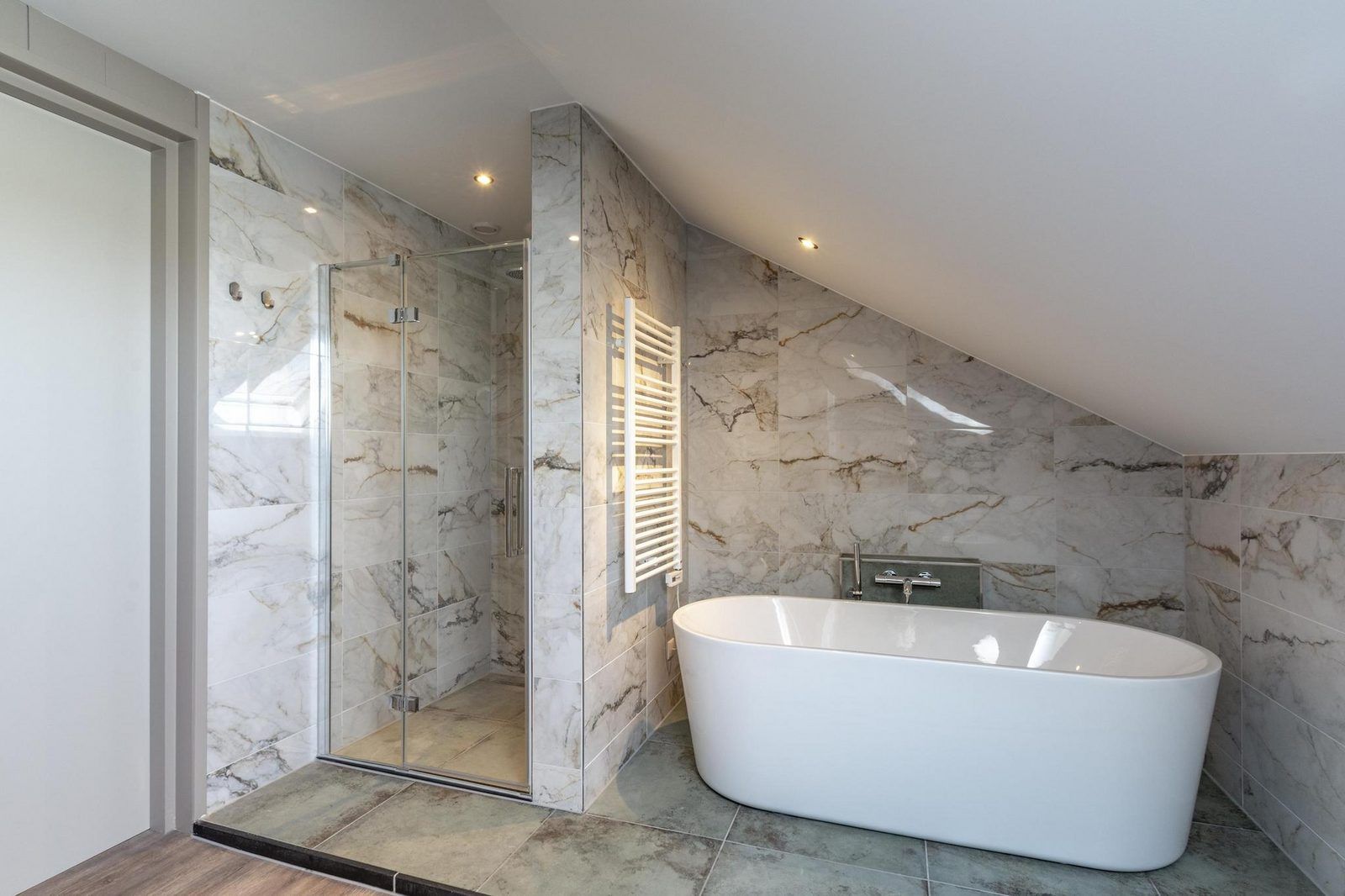 Verblijf 4540100 - Vakantiewoning Noordzeekust - Wellness Villa Lotje | Jacuzzi & Sauna | 6 Pers