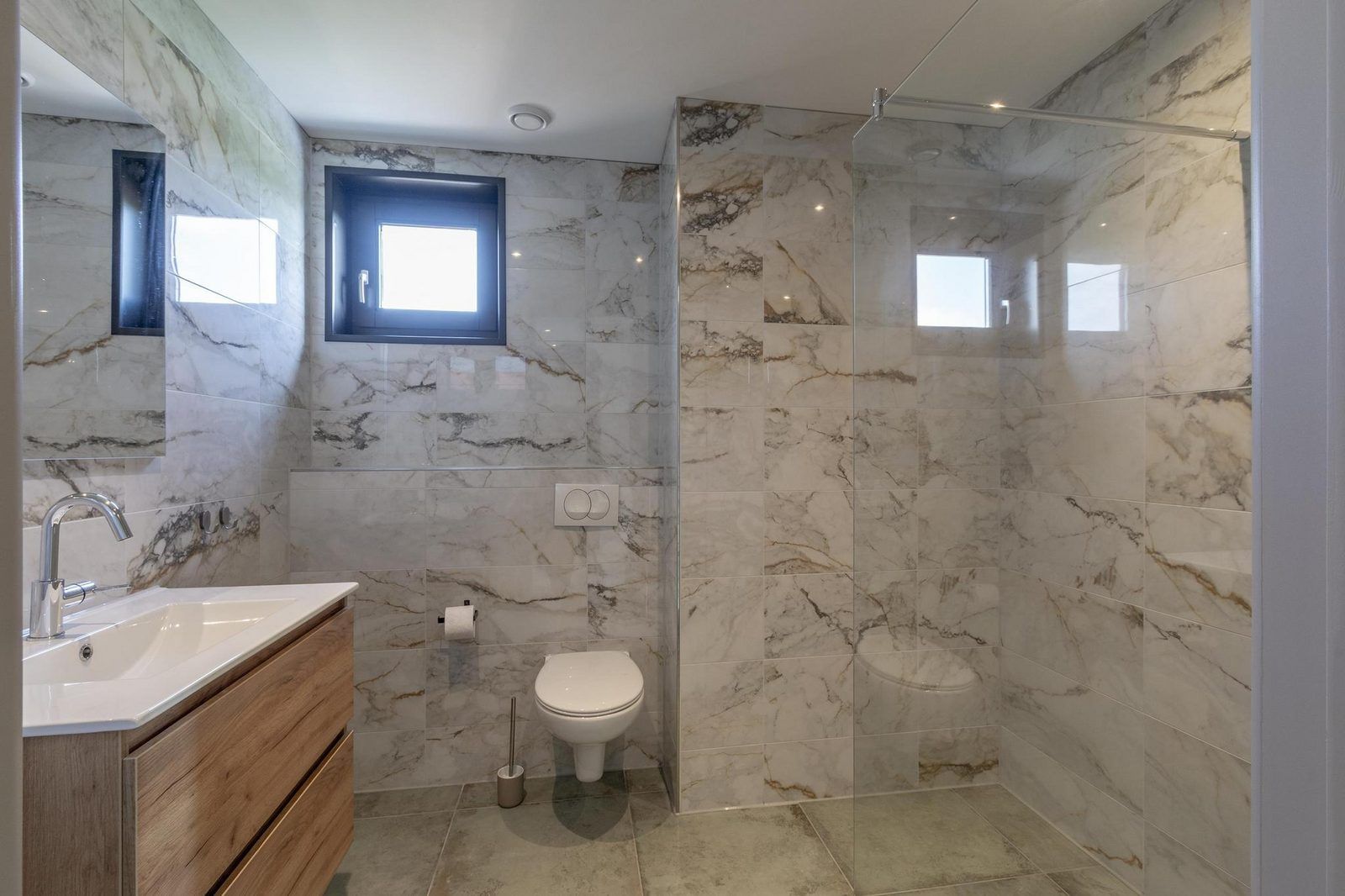 Verblijf 4540100 - Vakantiewoning Noordzeekust - Wellness Villa Lotje | Jacuzzi & Sauna | 6 Pers