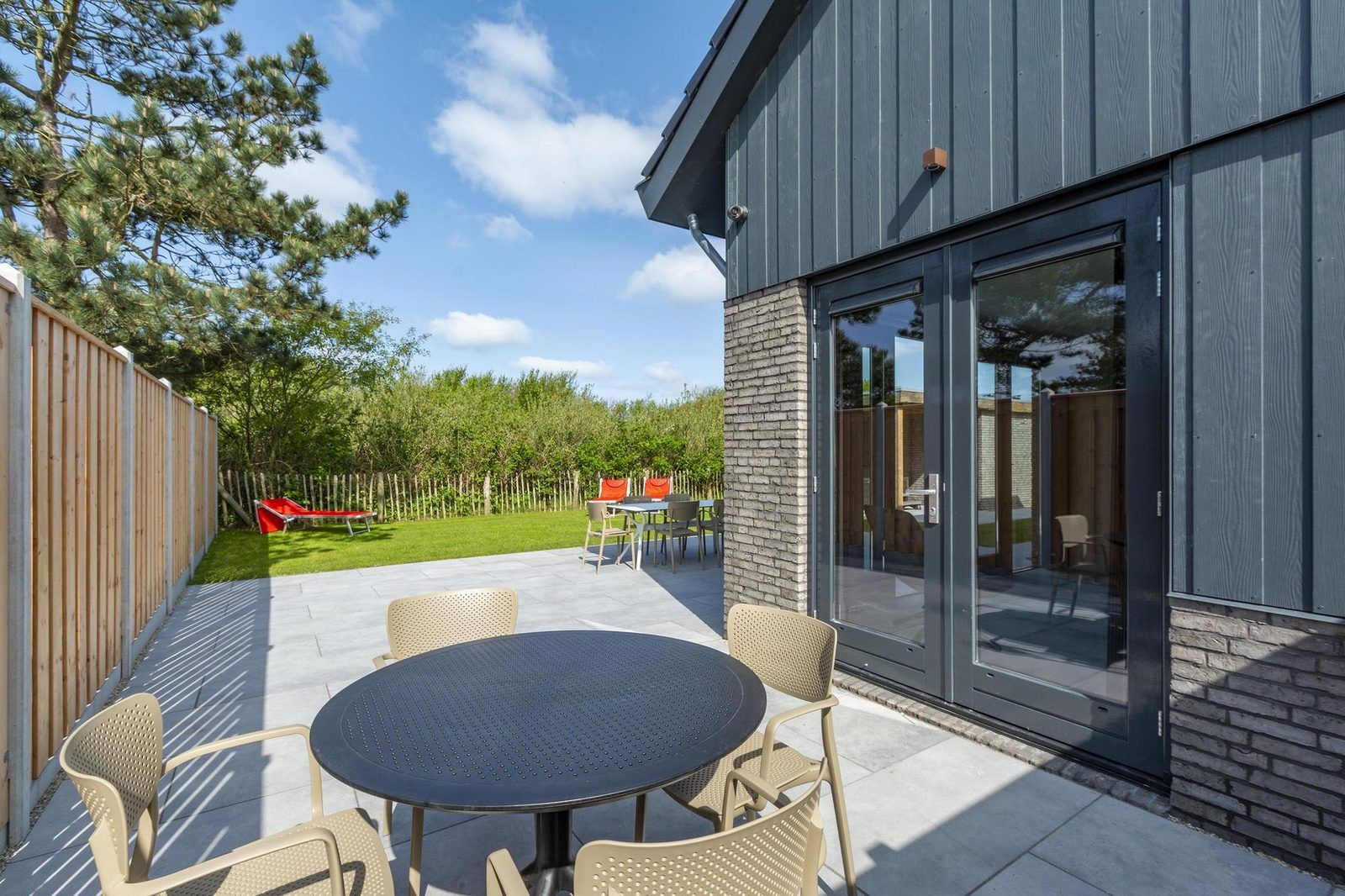 Verblijf 4540100 - Vakantiewoning Noordzeekust - Wellness Villa Lotje | Jacuzzi & Sauna | 6 Pers