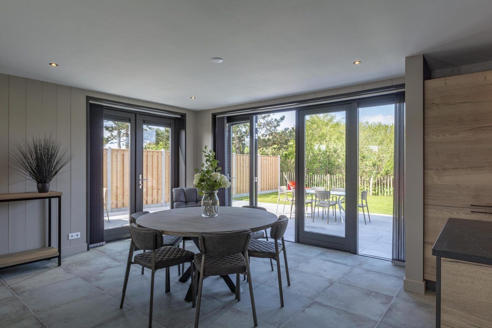 Verblijf 4540100 - Vakantiewoning Noordzeekust - Wellness Villa Lotje | Jacuzzi & Sauna | 6 Pers