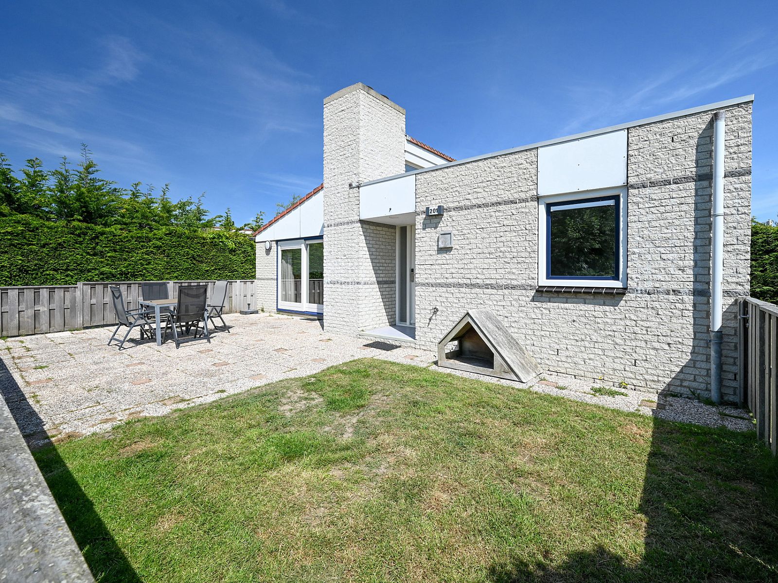 Guest house 4540112 - Holiday property Noordzeekust - Vrijstaande woning in Julianadorp aan Zee