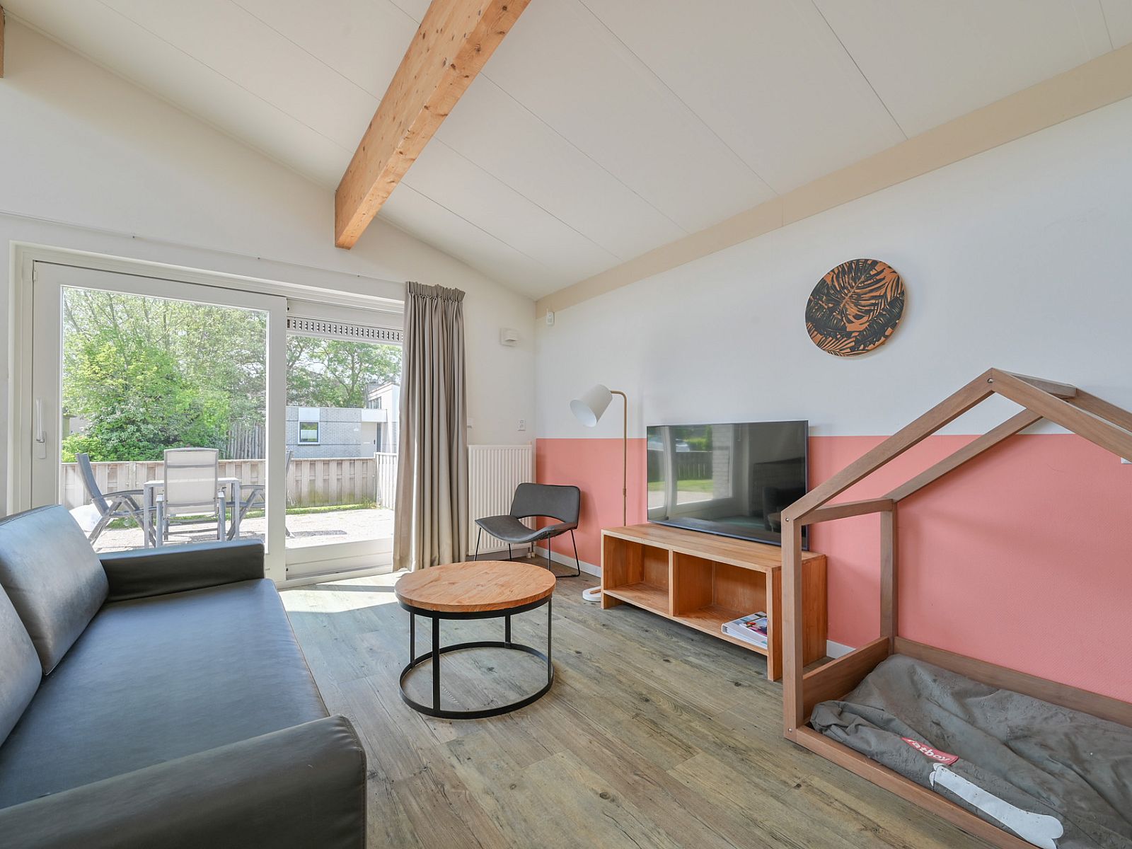 Guest house 4540112 - Holiday property Noordzeekust - Vrijstaande woning in Julianadorp aan Zee