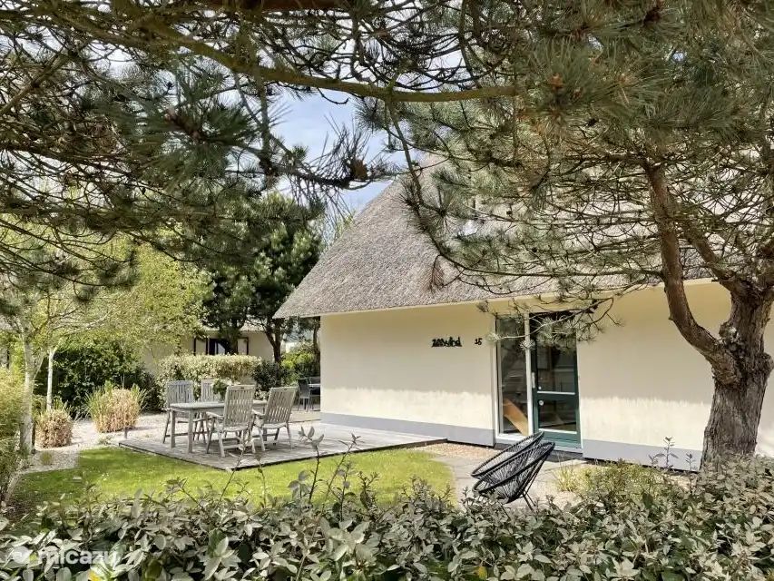 Guest house 4540117 - Bungalow Noordzeekust - Villa Duynopgangh 15