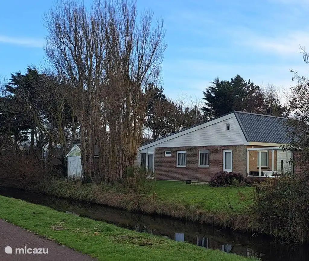 Guest house 4540127 - Bungalow Noordzeekust - Bungalow Stormvloed