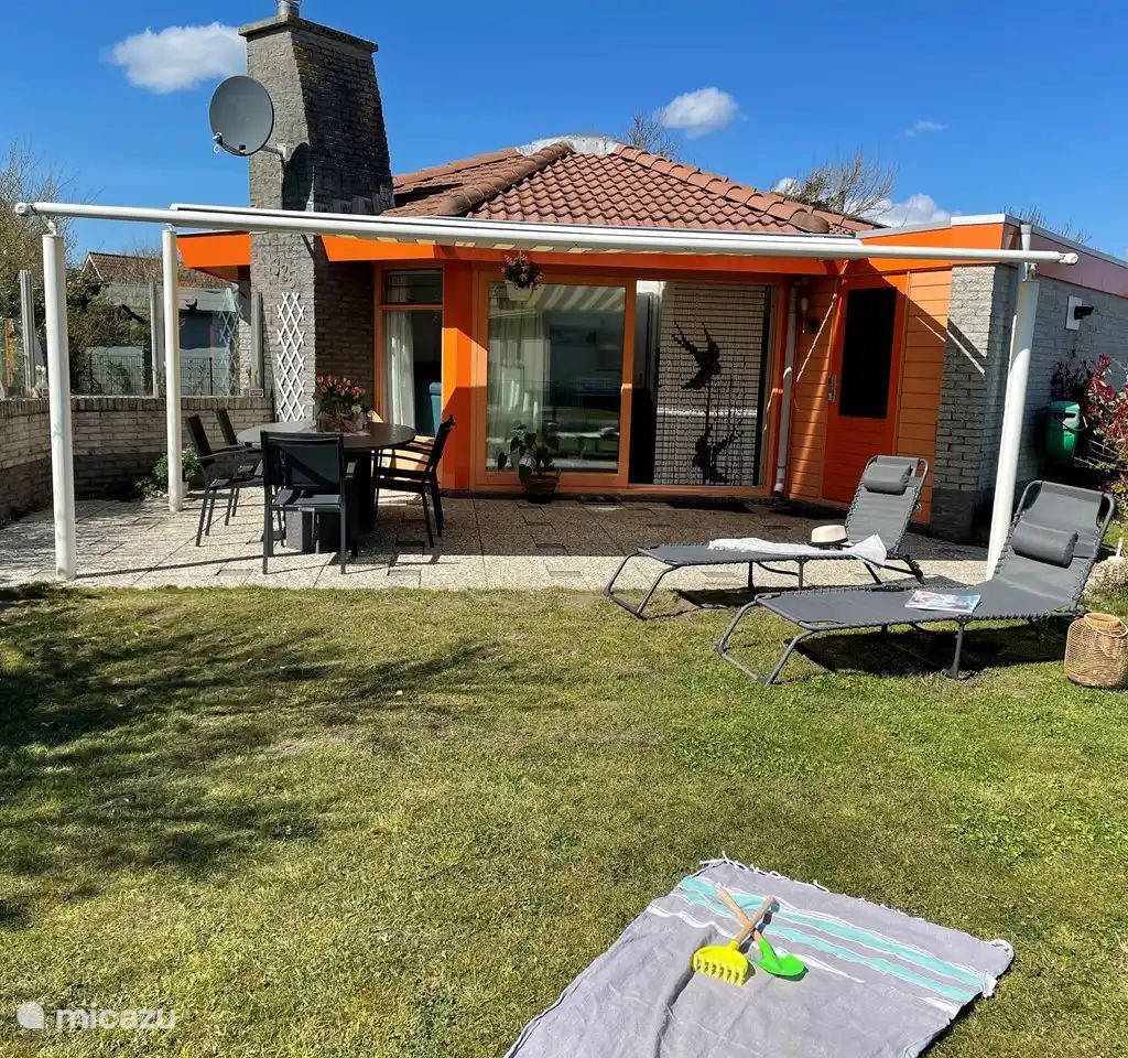 Guest house 4540130 - Bungalow Noordzeekust - Zeester 325