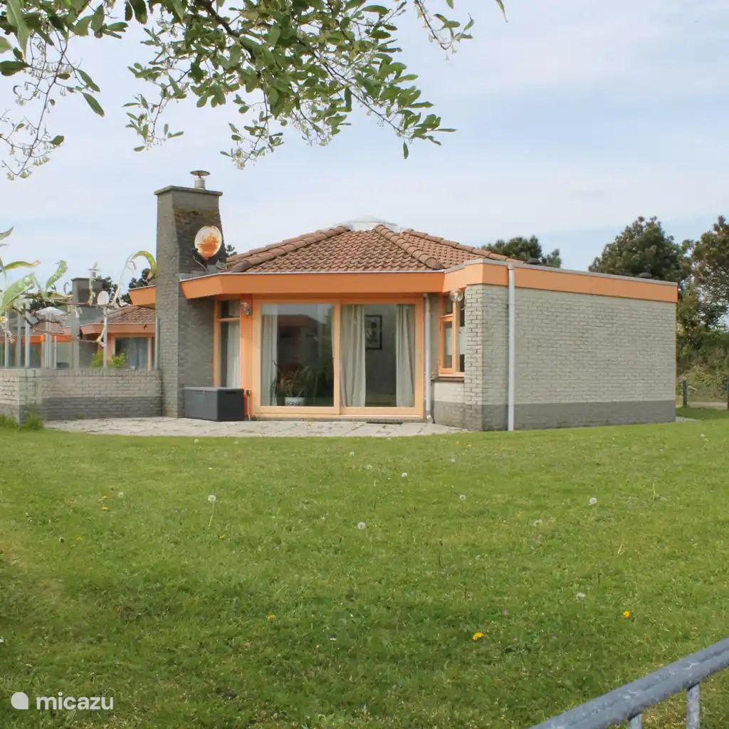 Unterkunft 4540188 - Bungalow Noordzeekust - De Oranje Tulp