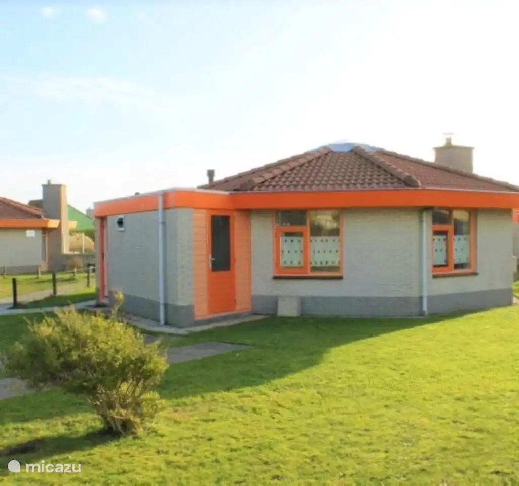 Unterkunft 4540188 - Bungalow Noordzeekust - De Oranje Tulp