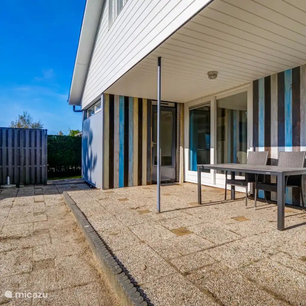 Guest house 4540227 - Holiday property Noordzeekust - Strandloper voor 6 personen