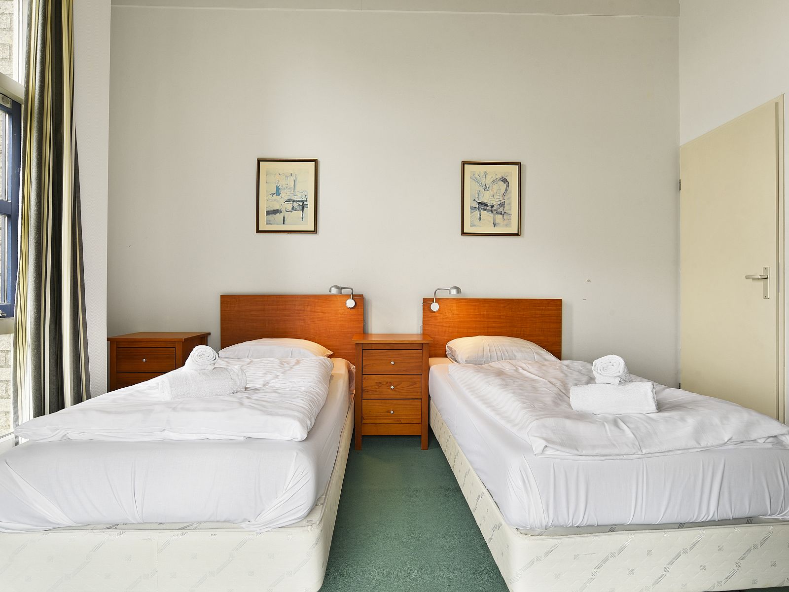 Guest house 454023 - Bungalow Noordzeekust - Beach Resort Ooghduyne | 6-persoons villa | 6D2