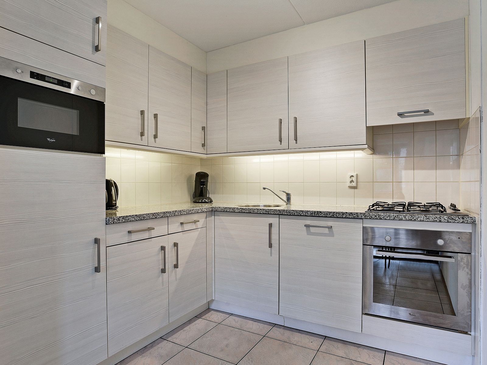 Unterkunft 454053 - Bungalow Noordzeekust - Beach Resort Ooghduyne | 6-persoons villa | 6C1