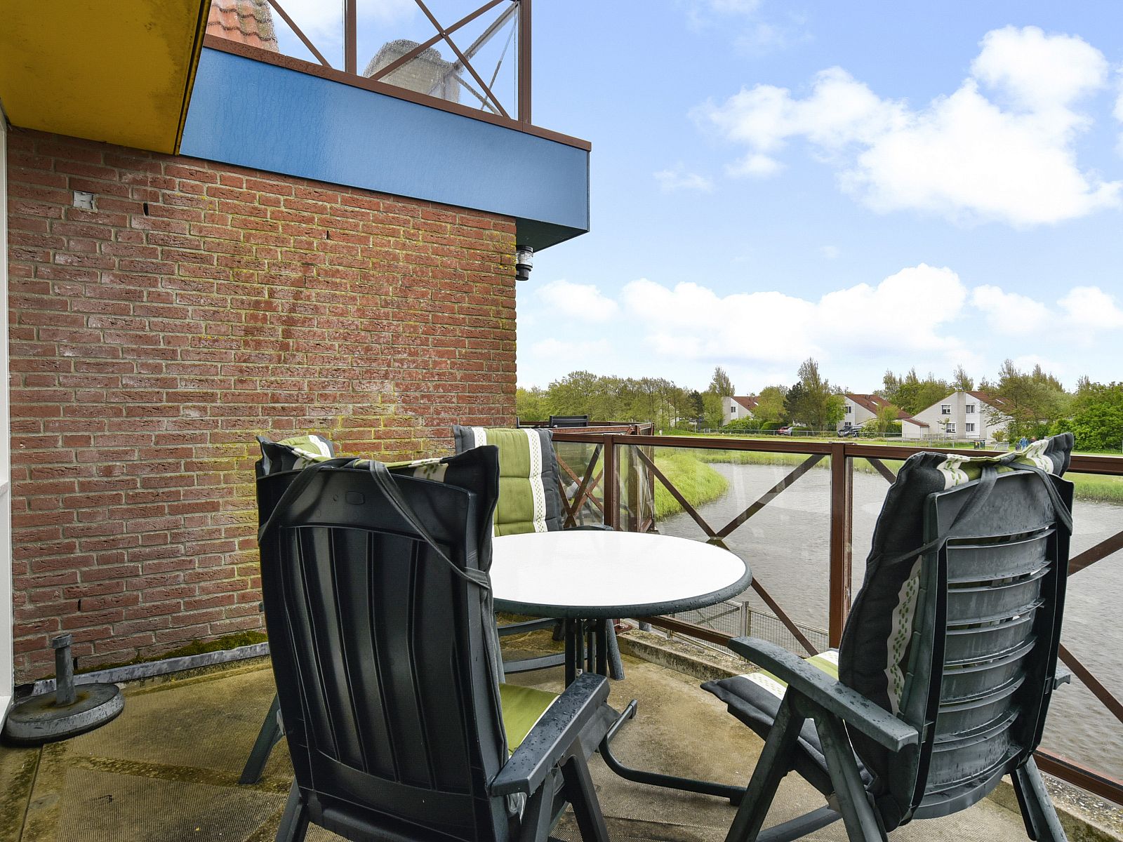 Guest house 454057 - Bungalow Noordzeekust - Beach Resort Ooghduyne | 4-persoons appartement | 4B1