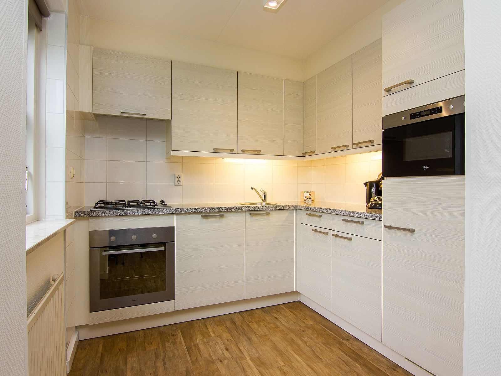 Unterkunft 454078 - Bungalow Noordzeekust - Beach Resort Ooghduyne | 8-persoons villa | 8L1