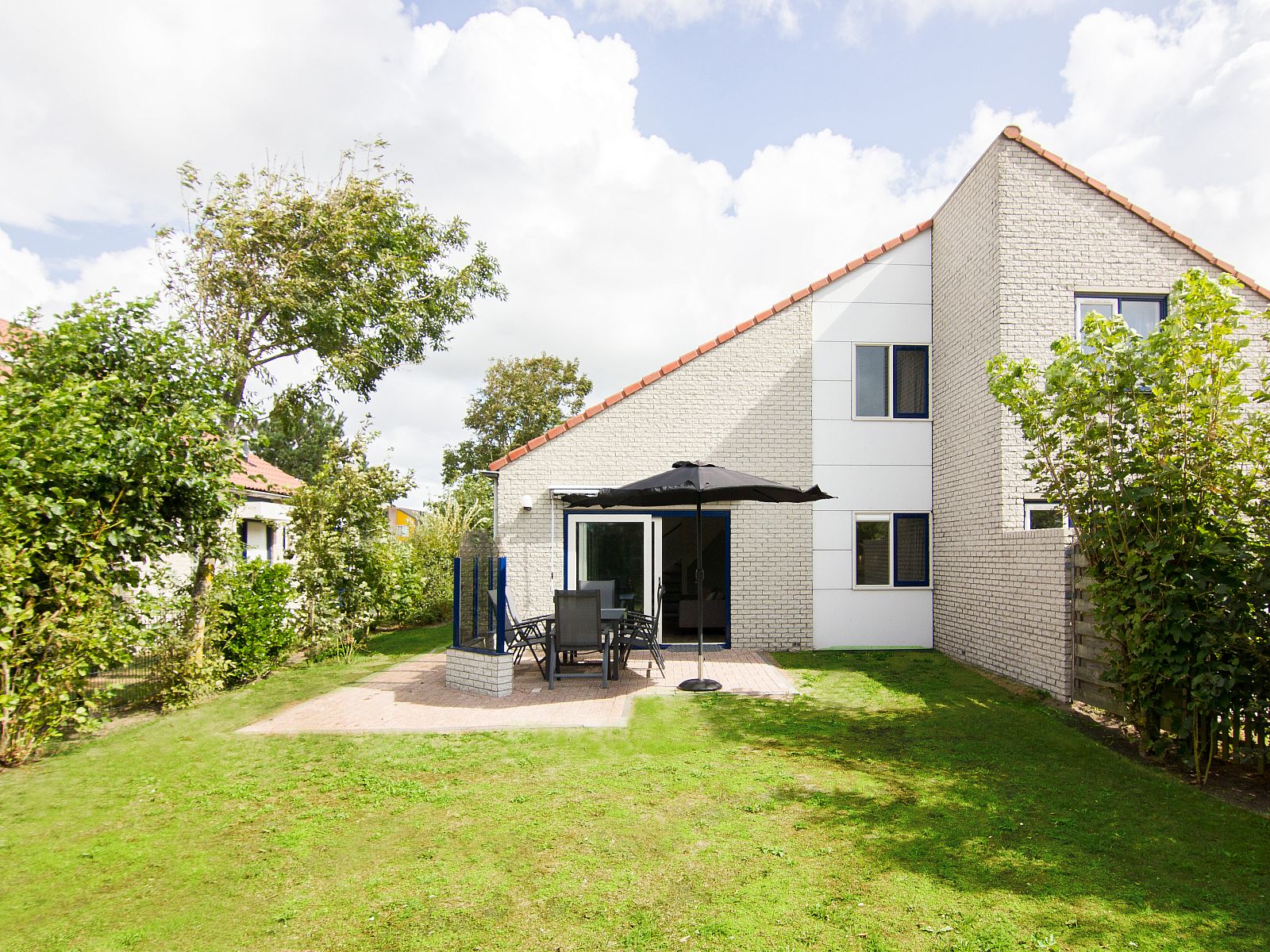 Guest house 454079 - Bungalow Noordzeekust - Beach Resort Ooghduyne | 6-persoons villa - Extra toegankeli