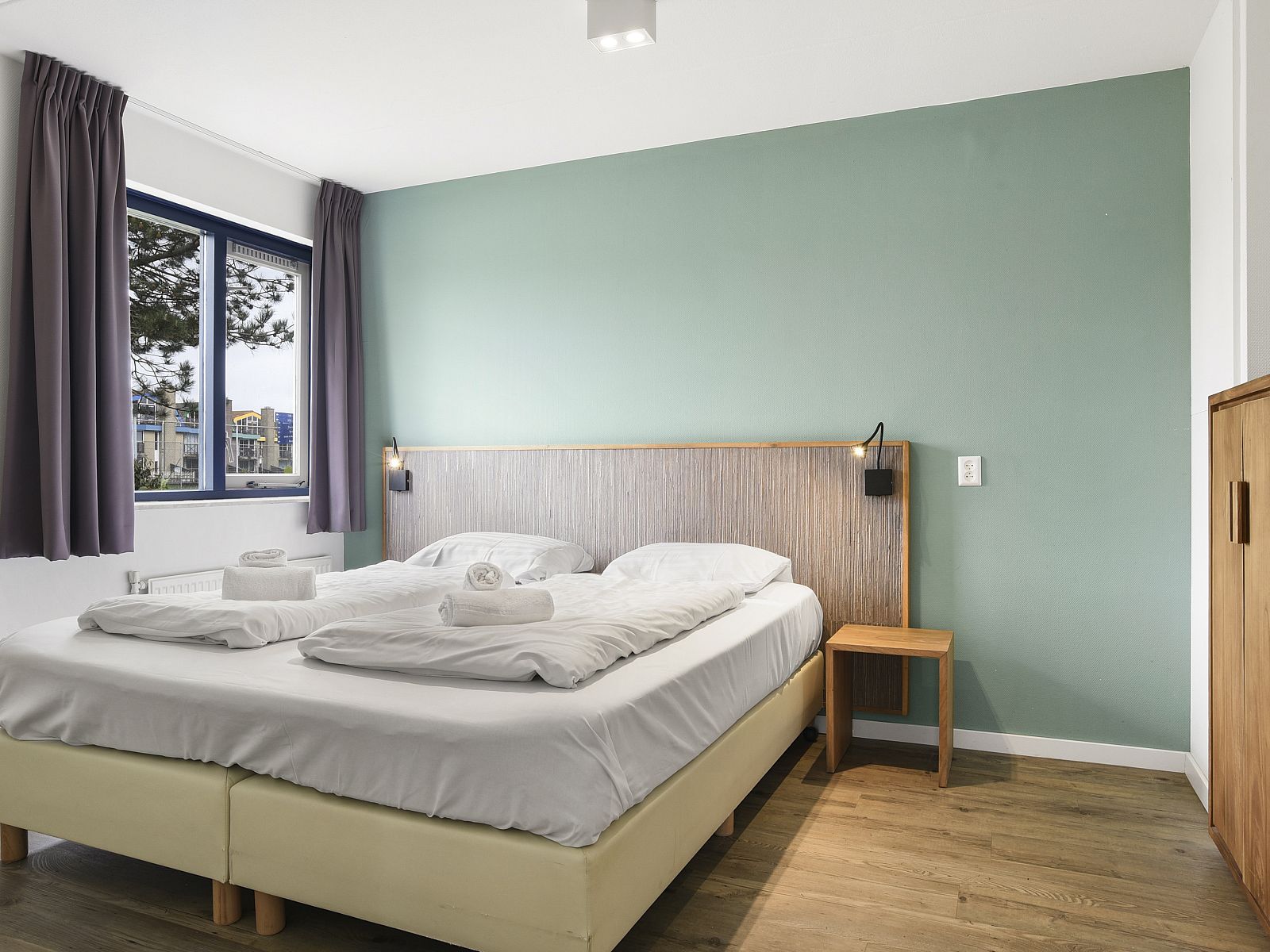 Guest house 454079 - Bungalow Noordzeekust - Beach Resort Ooghduyne | 6-persoons villa - Extra toegankeli