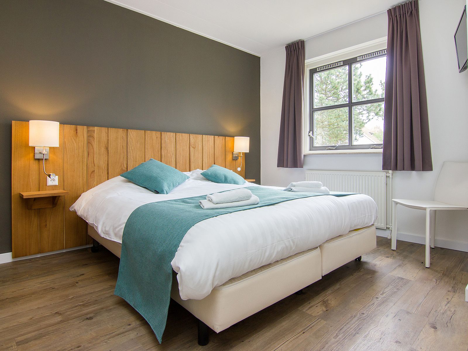 Verblijf 454080 - Bungalow Noordzeekust - Beach Resort Ooghduyne | 6-persoons kindervilla | 6LK