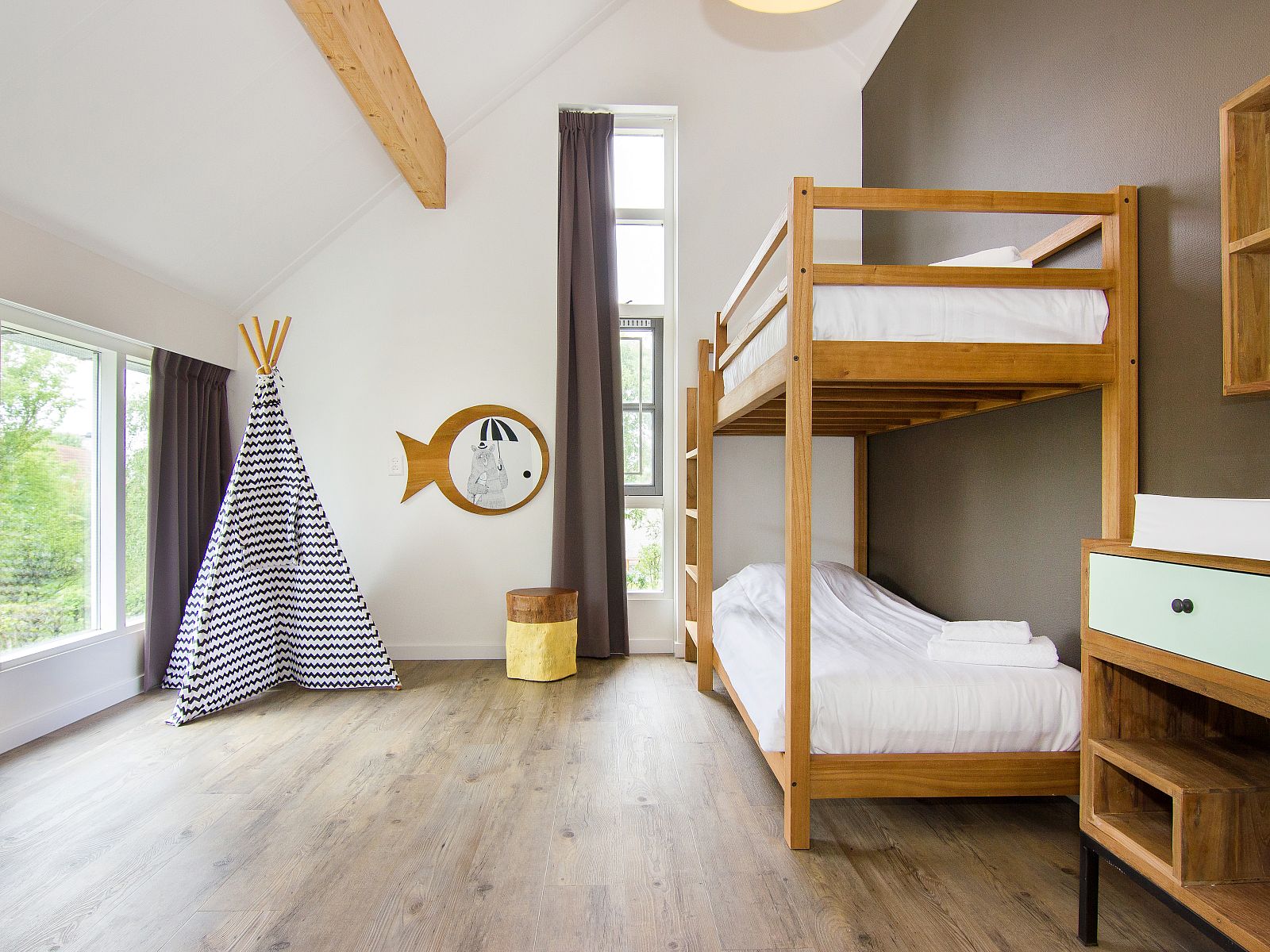 Verblijf 454080 - Bungalow Noordzeekust - Beach Resort Ooghduyne | 6-persoons kindervilla | 6LK