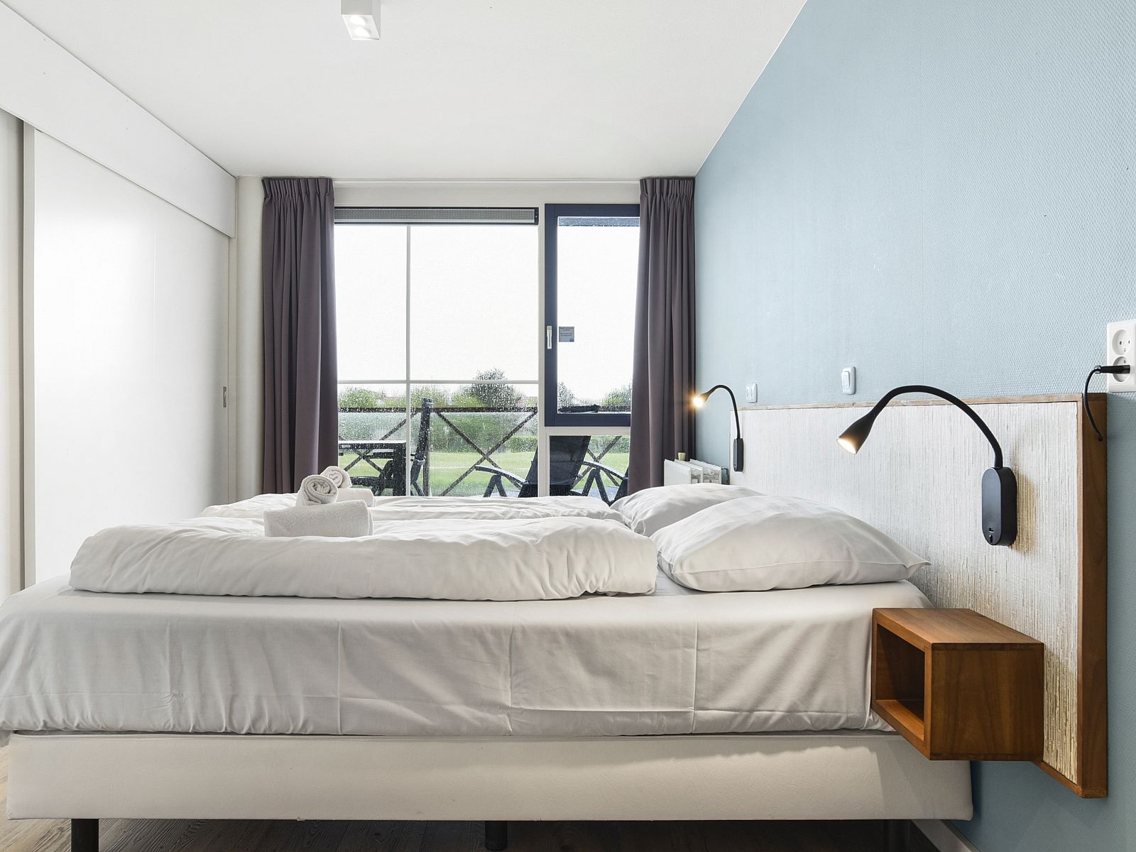 Verblijf 454081 - Bungalow Noordzeekust - Beach Resort Ooghduyne | 4-persoons appartement | 4CA