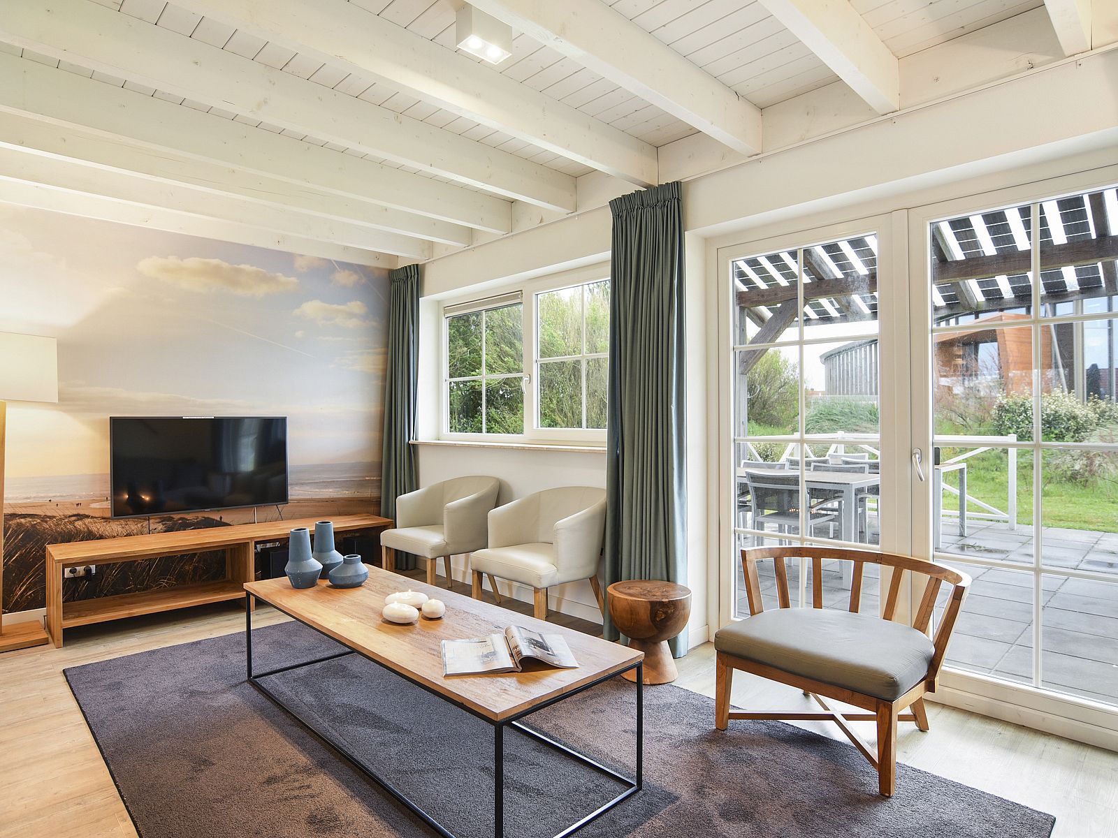 Verblijf 454083 - Bungalow Noordzeekust - Beach Resort Ooghduyne | 22-persoons villa | 22L