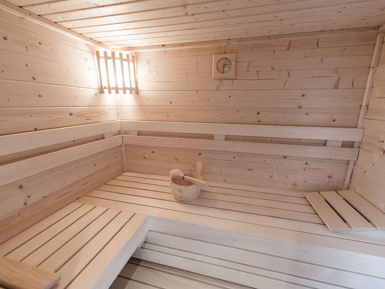 Guest house 454084 - Bungalow Noordzeekust - Beach Resort Ooghduyne | 10-persoons villa | 10L1