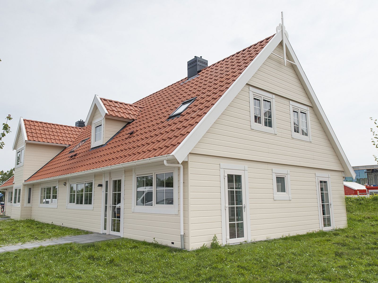 Guest house 454084 - Bungalow Noordzeekust - Beach Resort Ooghduyne | 10-persoons villa | 10L1