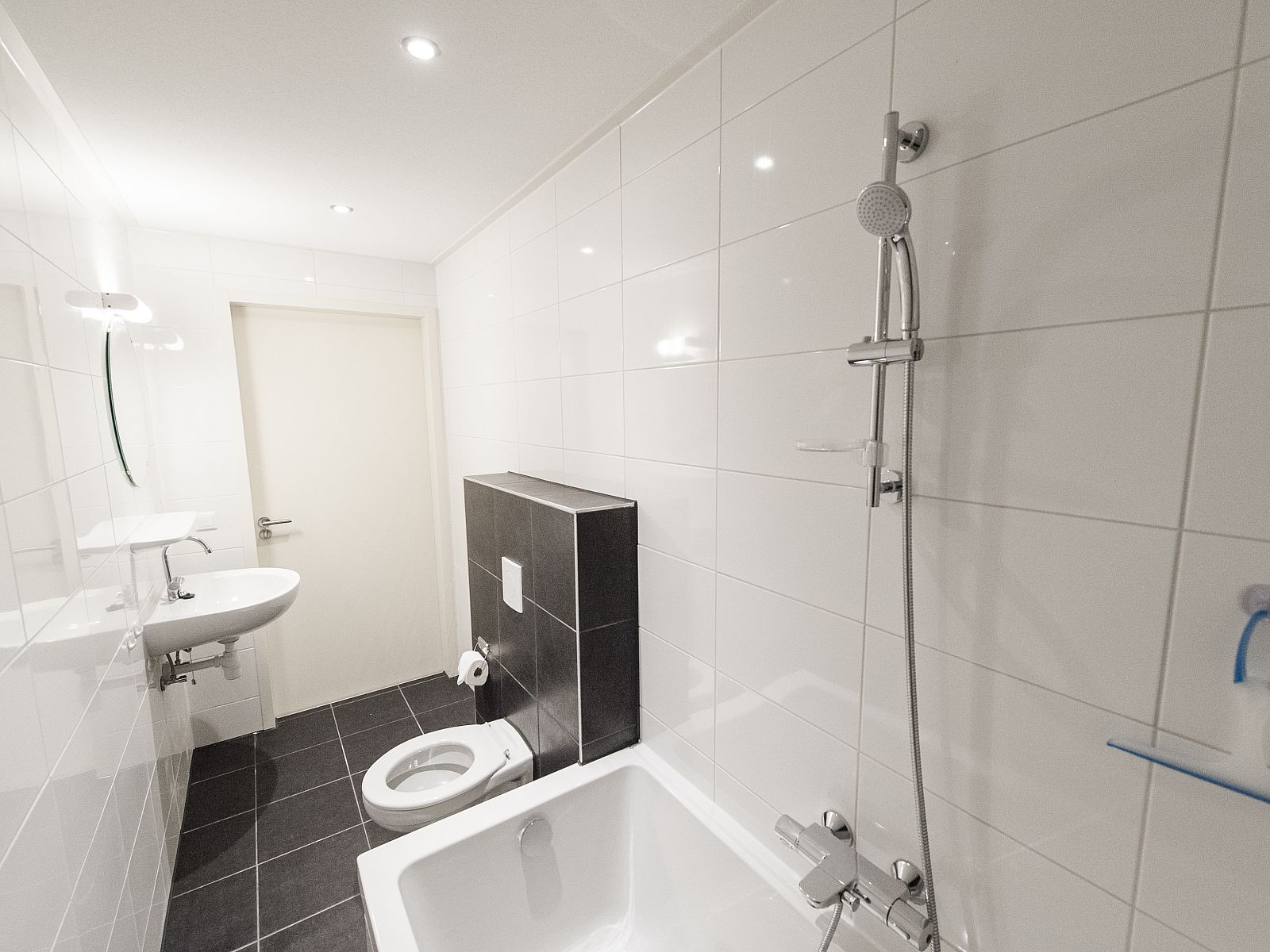 Guest house 454085 - Bungalow Noordzeekust - Beach Resort Ooghduyne | 12-persoons villa | 12C