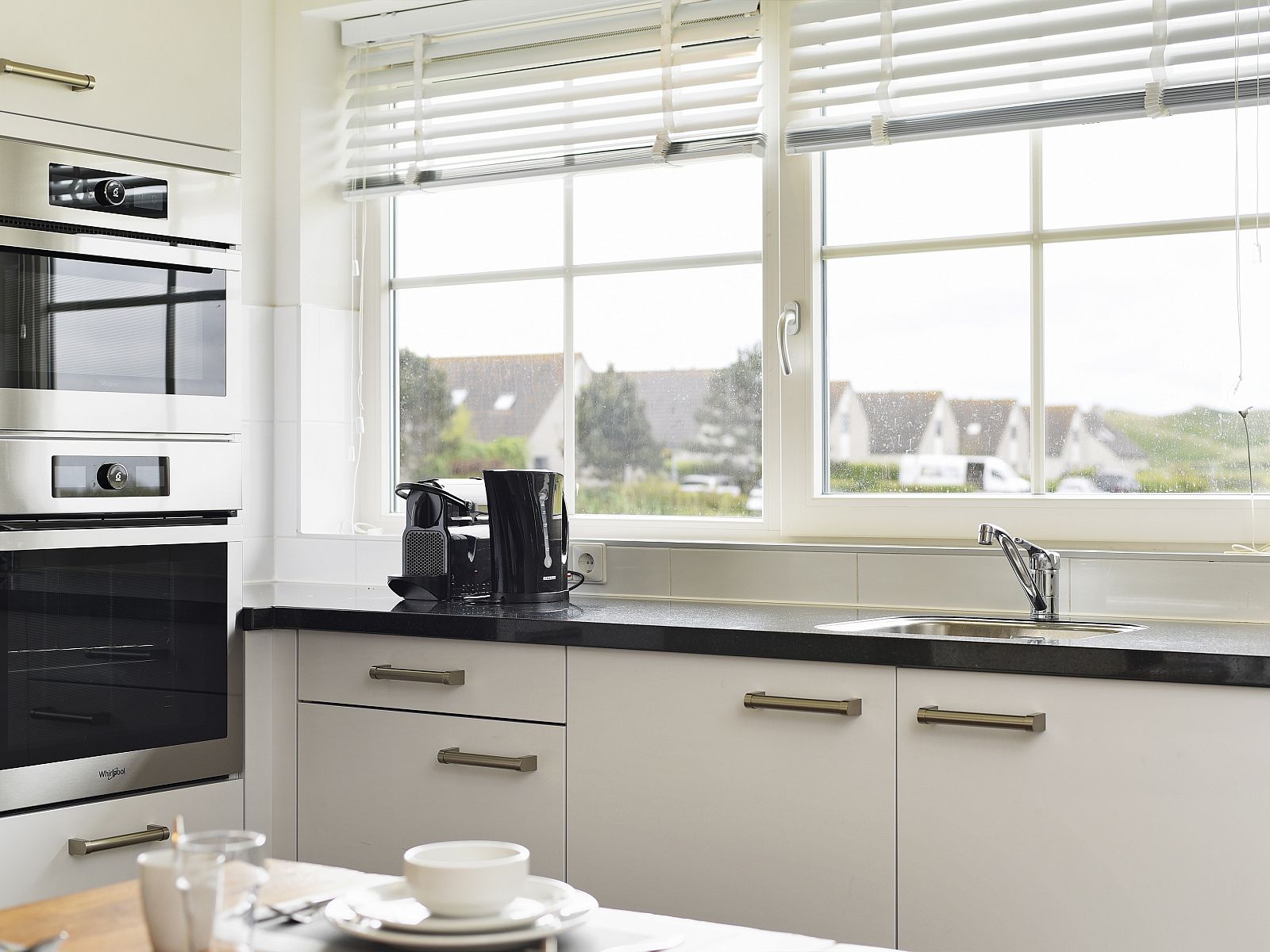 Guest house 454085 - Bungalow Noordzeekust - Beach Resort Ooghduyne | 12-persoons villa | 12C