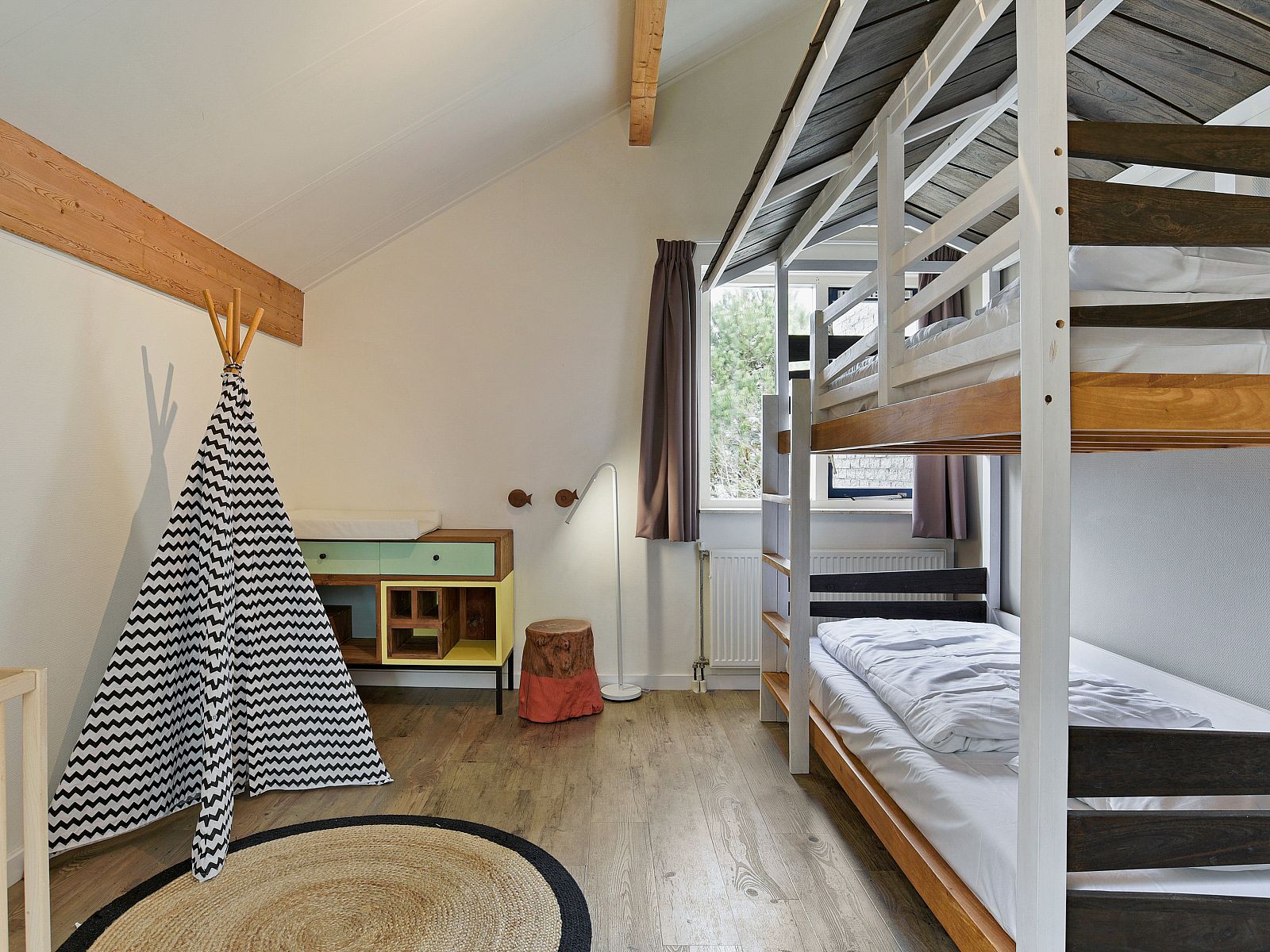 Unterkunft 454088 - Bungalow Noordzeekust - Beach Resort Ooghduyne | 6-persoons kindervilla | 6CK