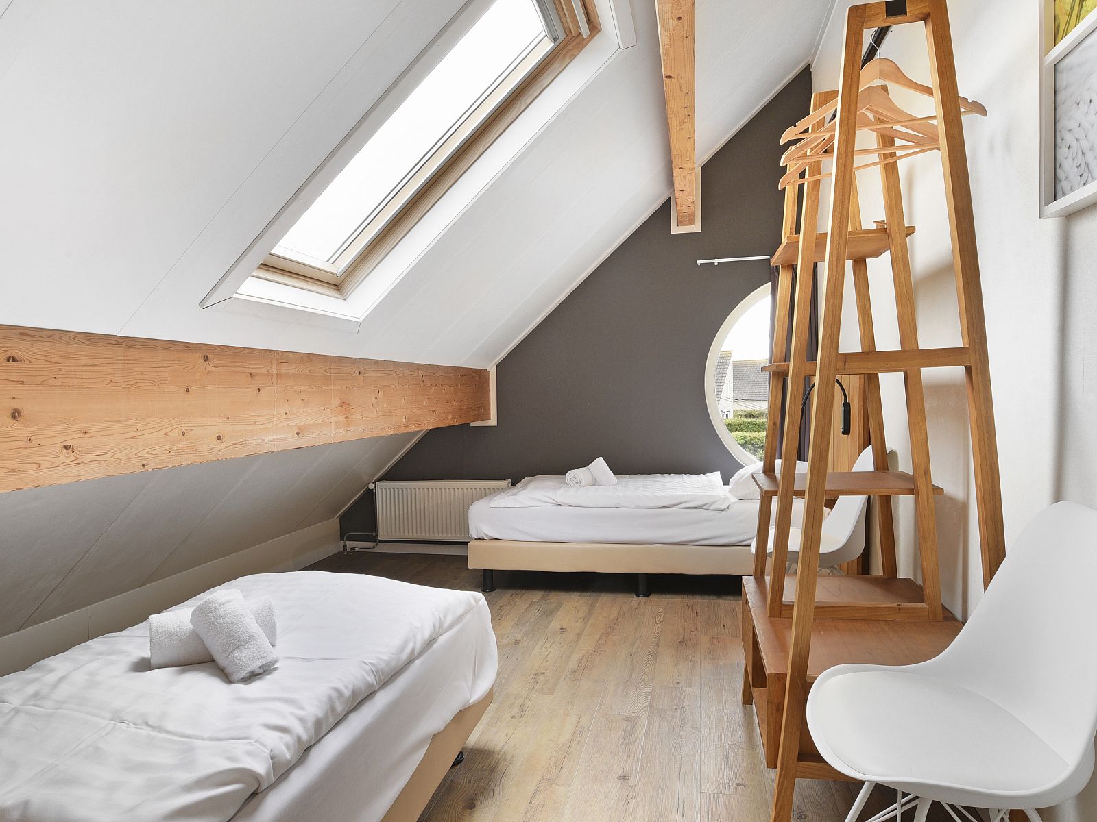 Verblijf 454090 - Bungalow Noordzeekust - Beach Resort Ooghduyne | 8-persoons kindervilla | 8LK