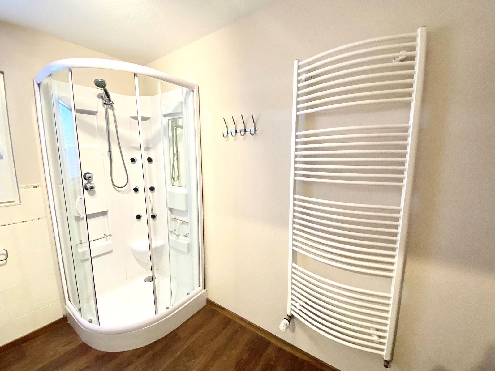 Guest house 460109 - Holiday property IJsselmeerkust - Vakantiehuis Auszeit direkt am Wasser