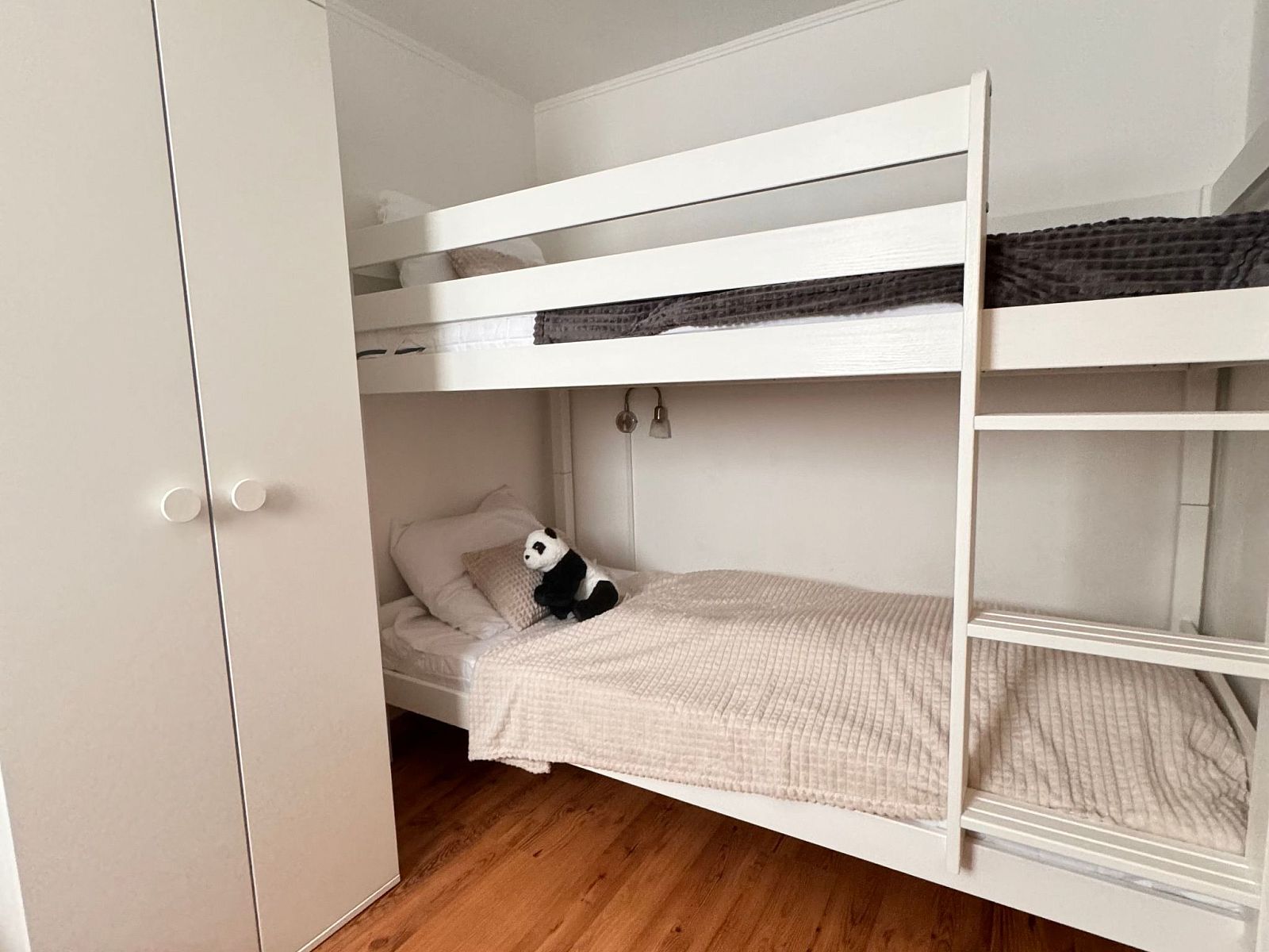 Unterkunft 460120 - Ferienhaus IJsselmeerkust - Vakantiehuis Ela mit Holzgrill, Garten und Terrasse