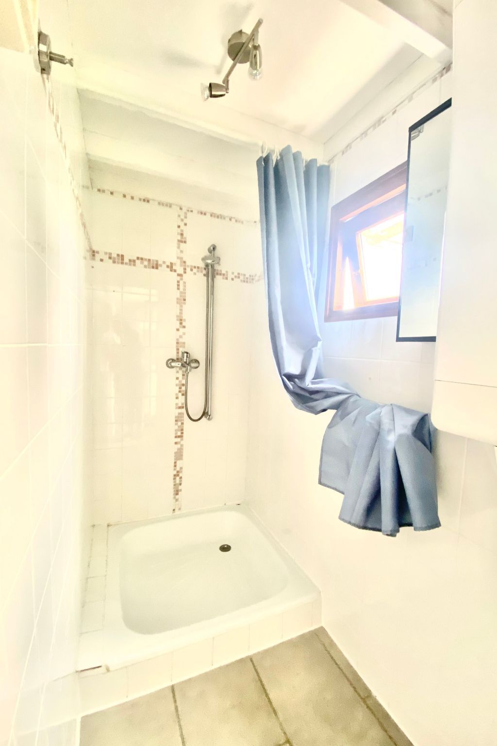 Guest house 460125 - Apartment IJsselmeerkust - Appartement Familienfreundliches Ferienhaus "Angel" mit Gart