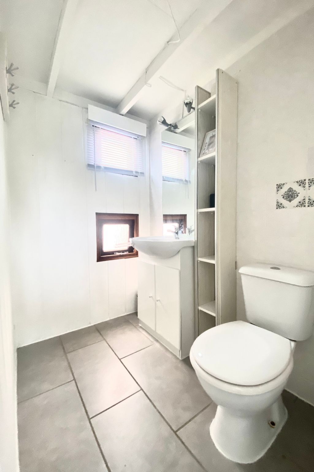 Guest house 460125 - Apartment IJsselmeerkust - Appartement Familienfreundliches Ferienhaus "Angel" mit Gart