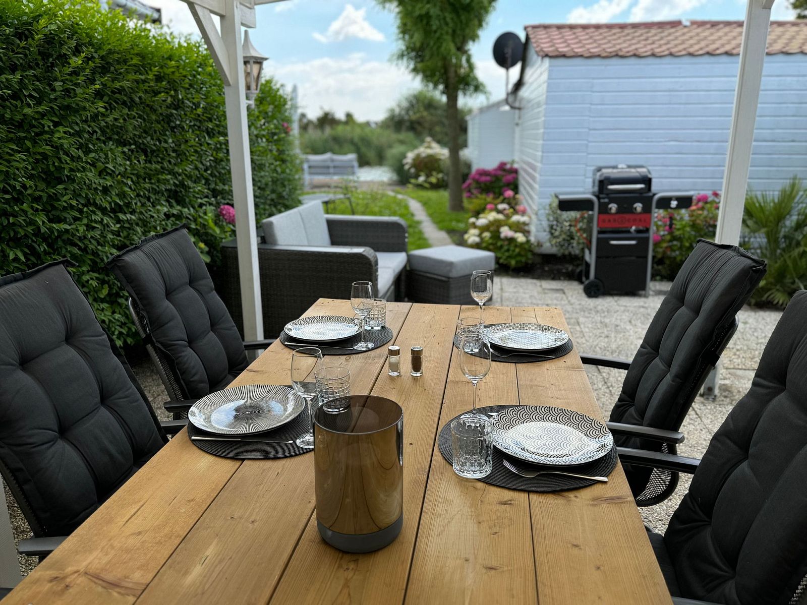 Verblijf 460139 - Vakantiewoning IJsselmeerkust - Vakantiehuis in Wervershoof mit Terrasse und Garten