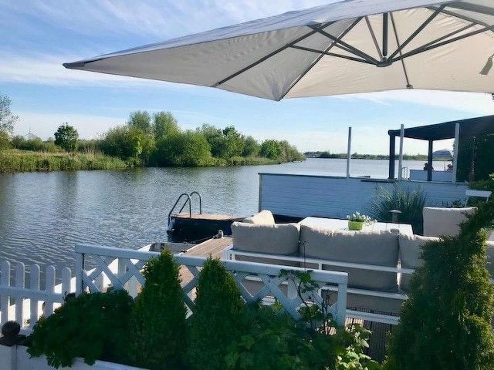 Verblijf 460139 - Vakantiewoning IJsselmeerkust - Vakantiehuis in Wervershoof mit Terrasse und Garten