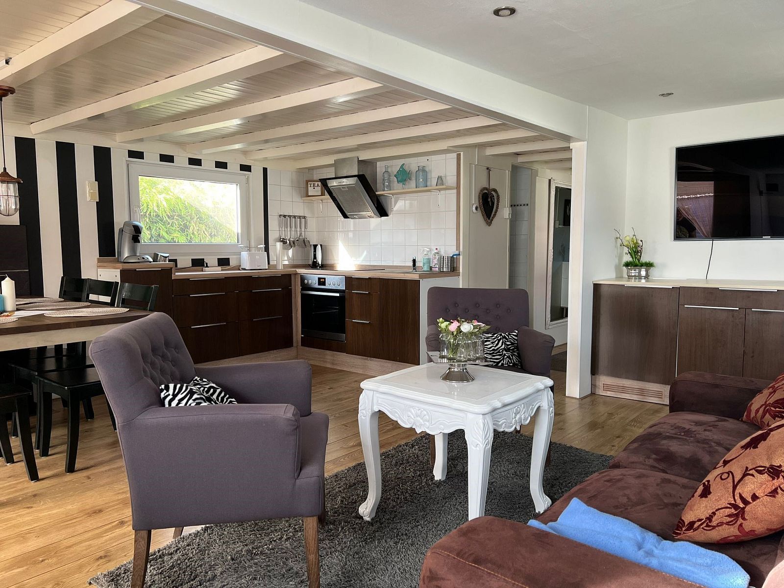 Guest house 460141 - Holiday property IJsselmeerkust - Vakantiehuis Charmantes Ferienhaus "Hilda" mit Terrasse